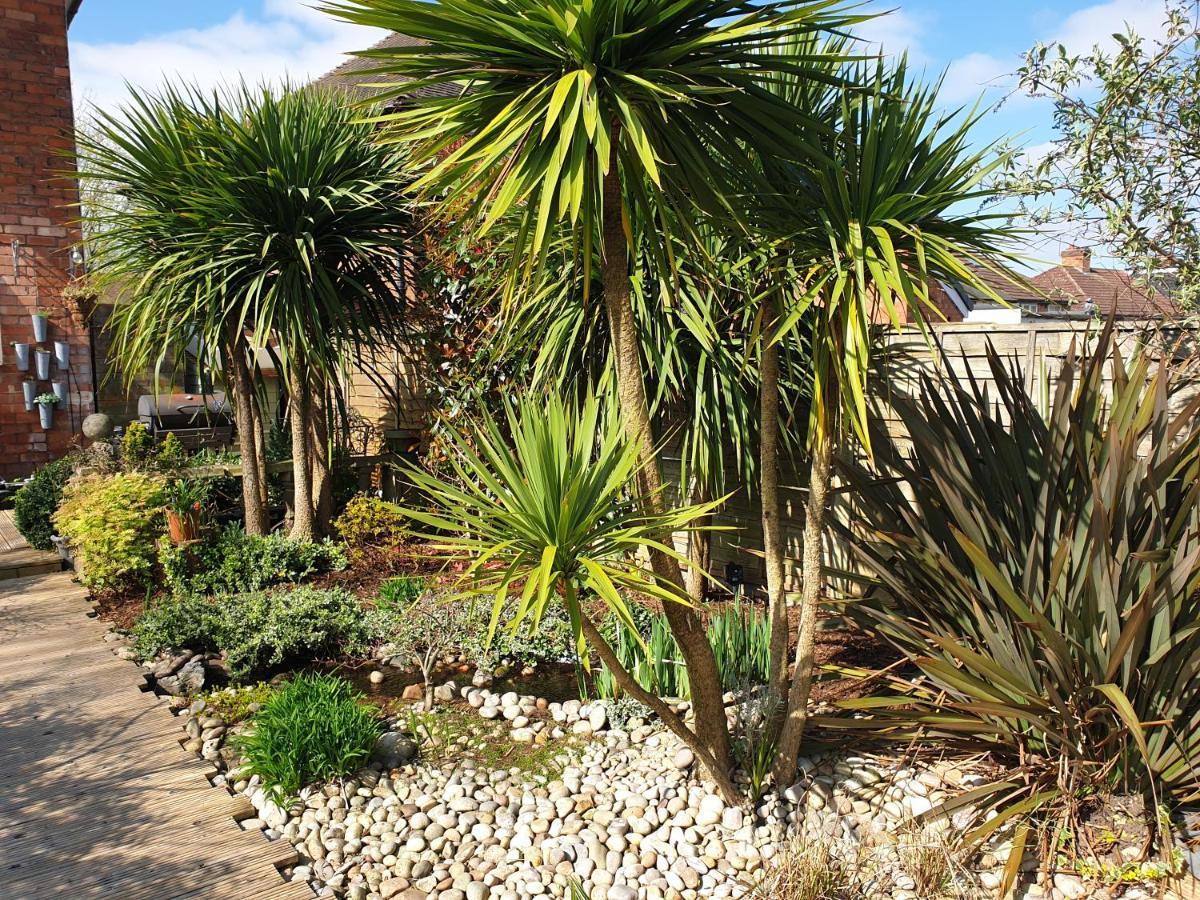 Tropical Garden Oasis Rooms Birmingham Exteriér fotografie